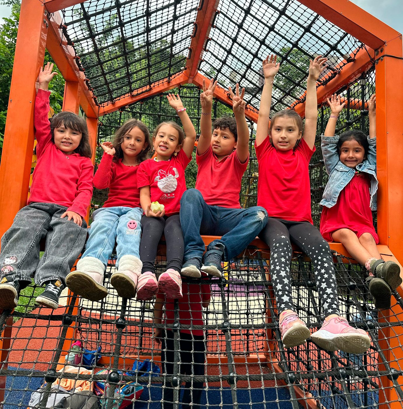 Grupo de niños en una salida del Pasaporte Vacacional